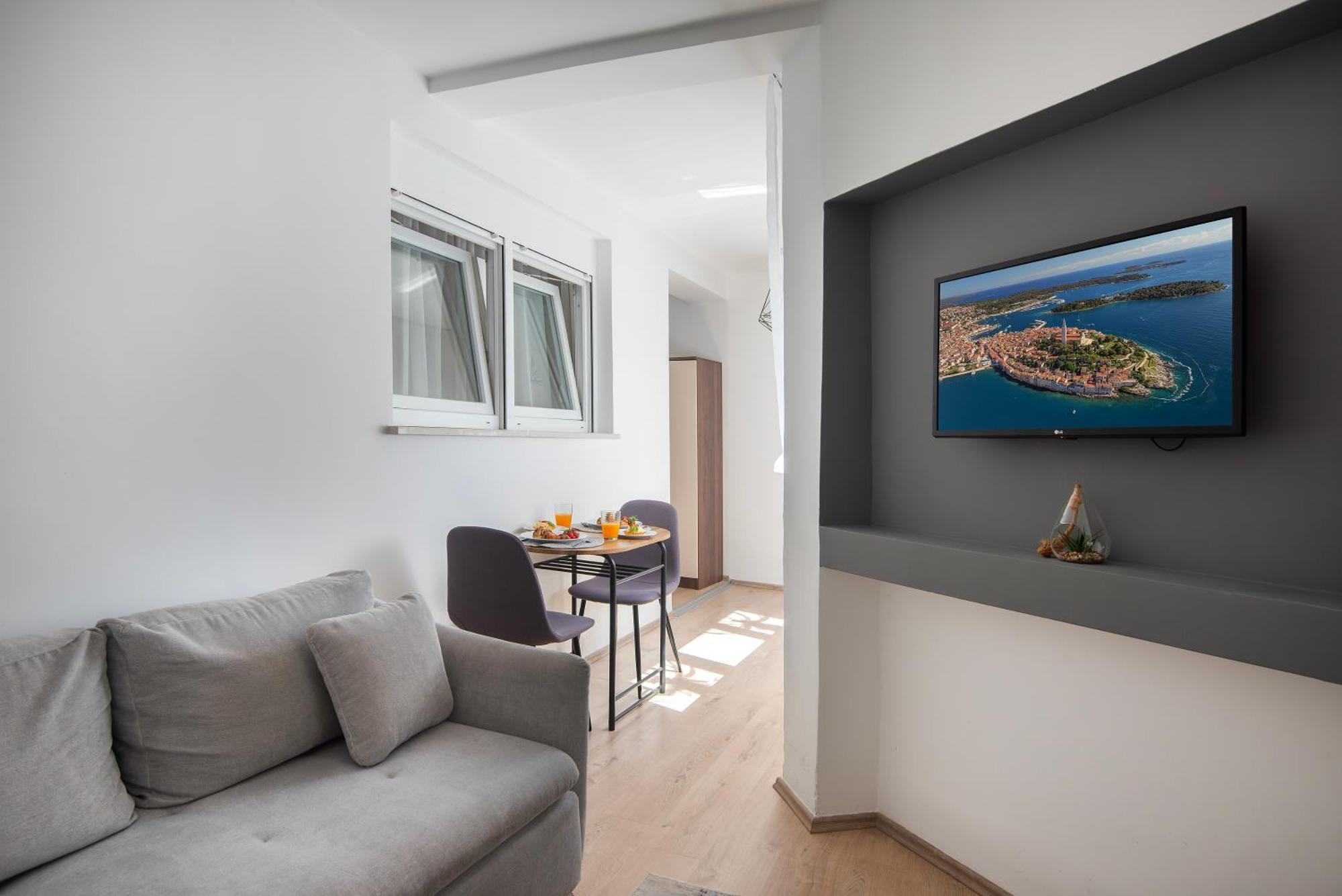 D&A City Center Apartments With Free Parking Pula Bagian luar foto