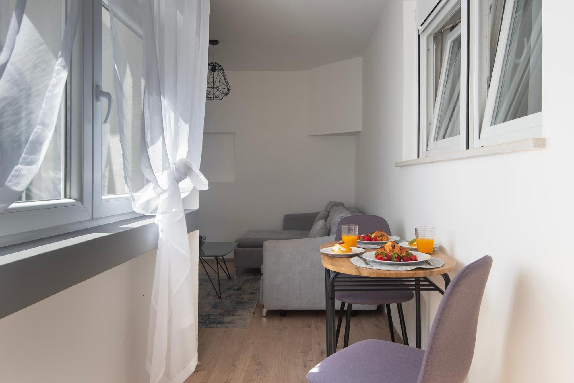 D&A City Center Apartments With Free Parking Pula Bagian luar foto