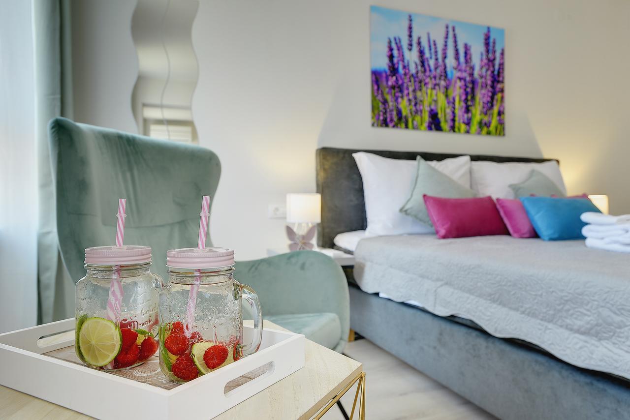 D&A City Center Apartments With Free Parking Pula Bagian luar foto